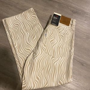 Levi’s Ribcage Straight Ankle Jeans